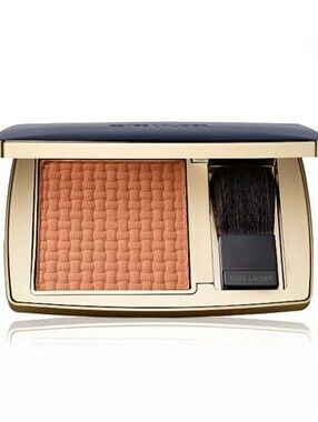 ESTEE LAUDER Magnetic Glow The Sculpting Powder Blush